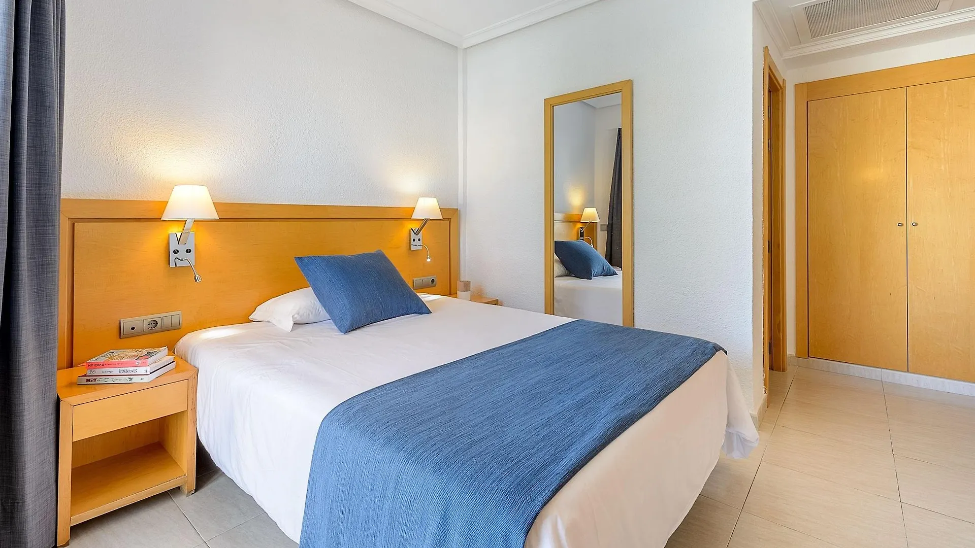 Hotel Vibra San Remo Сан-Антонио-Абад Испания